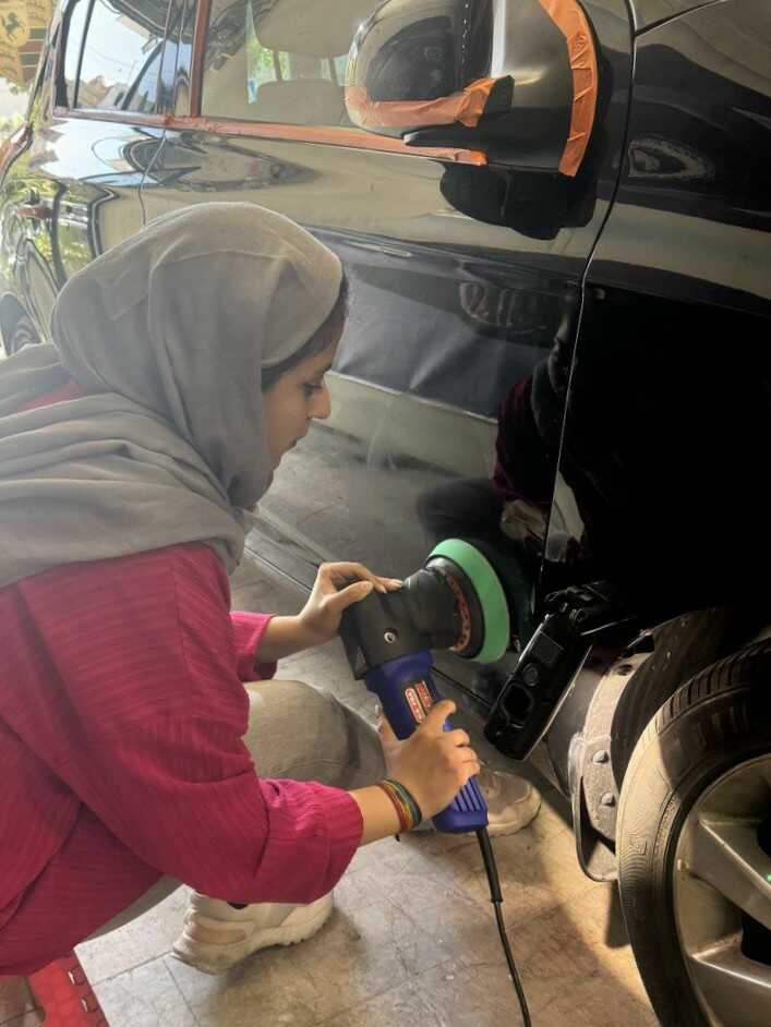 عاطفه سیدی آخوندی