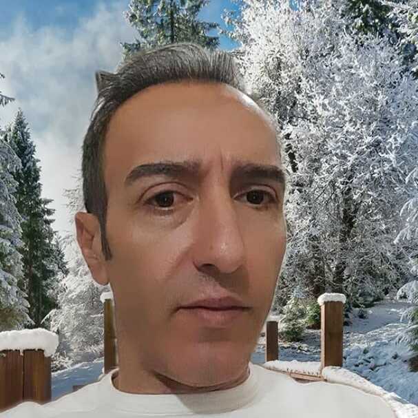 ولی صادقي