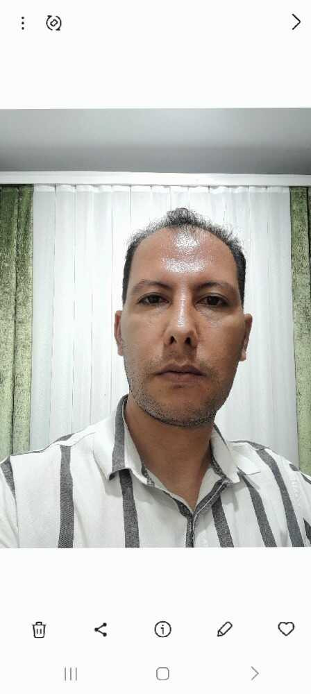 رضا دهقادنی
