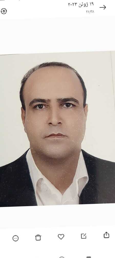 اکبر زرینی