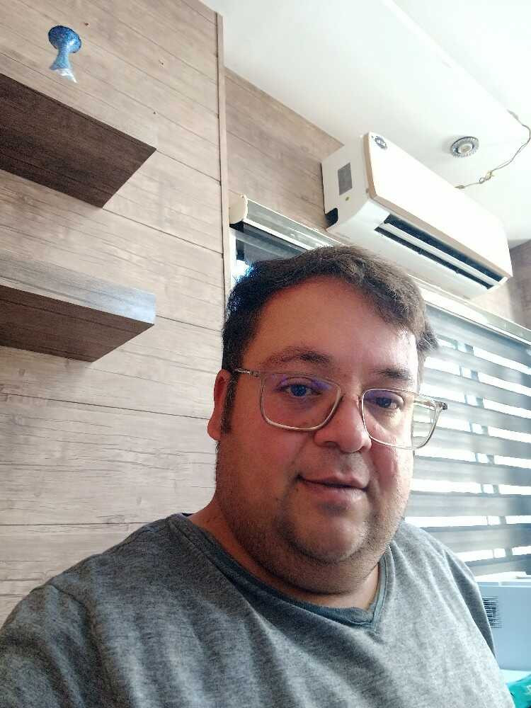 سعید معتمدی آدرمنابادی
