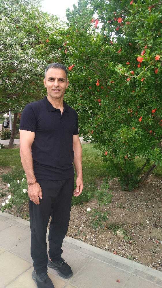 فریبرز زعیم کهن
