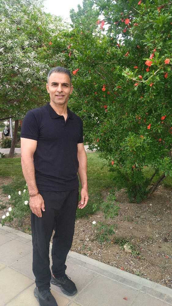 فریبرز زعیم کهن