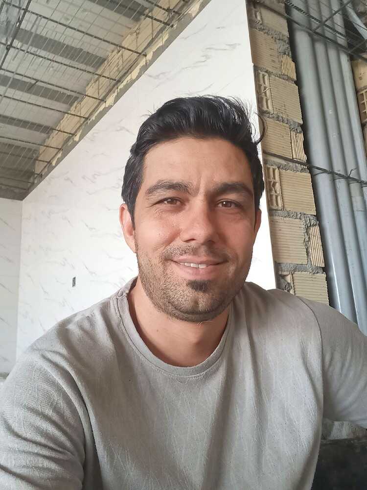 وحید بهارلو