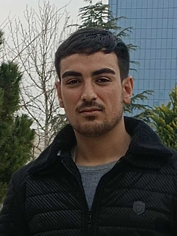 رضا احمدی