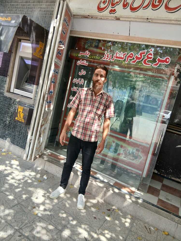 بهمن مختاری