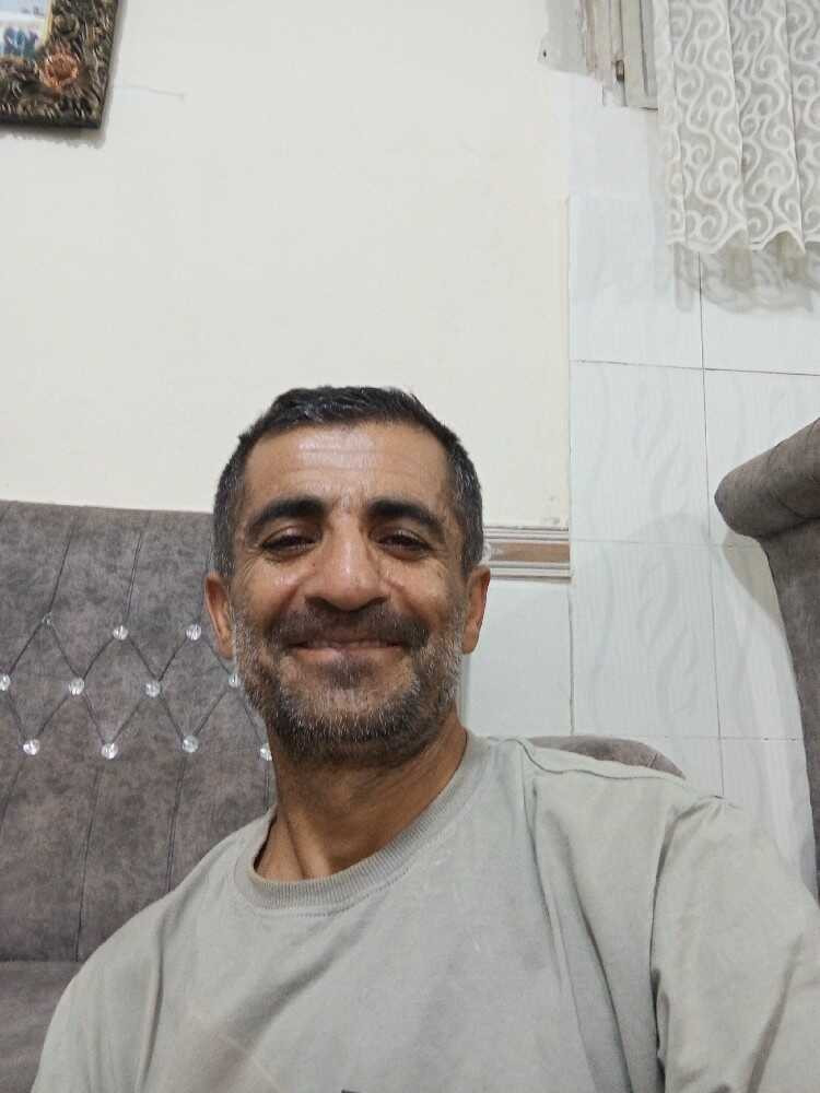 حسین شیخی پوری