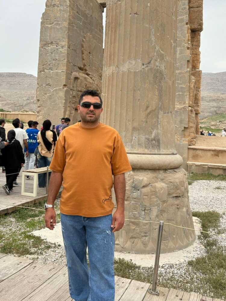 پیمان اسفندیاری