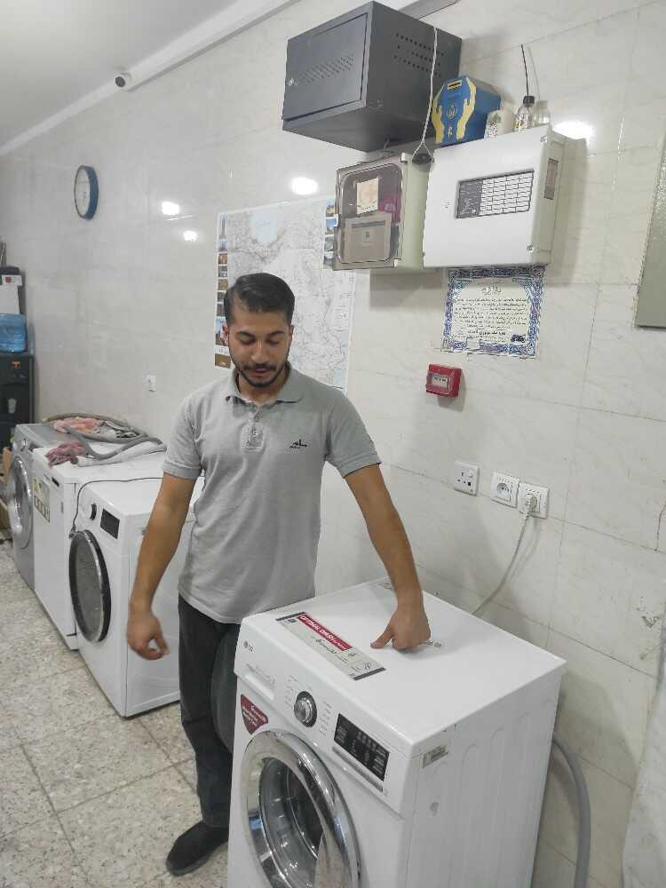 Hossein Esavi
