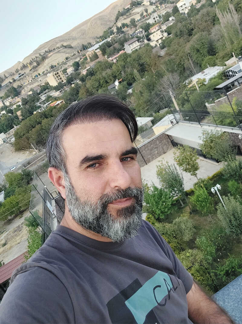 علی احمدی