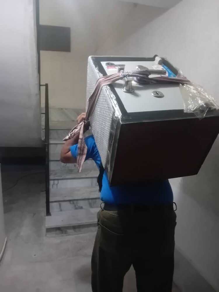 عظیم دلیخون