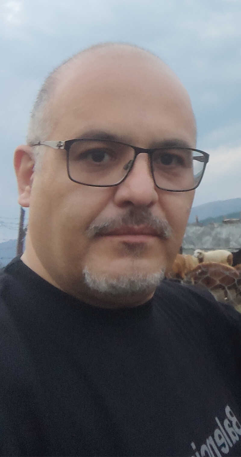 امید قطاری