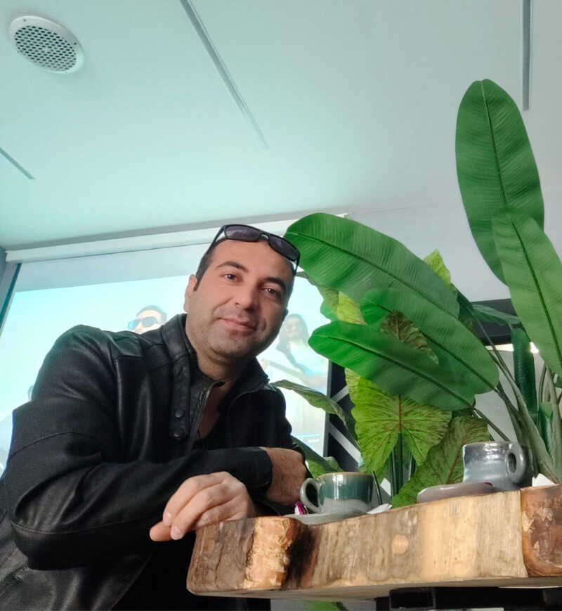 شادمان سرخکی