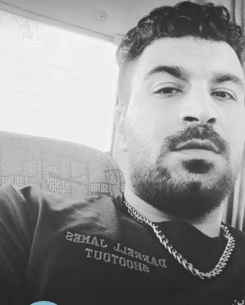 میلاد منصوری گواری