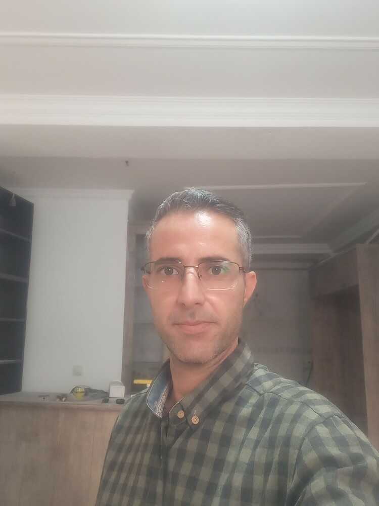 توحید مخدومی