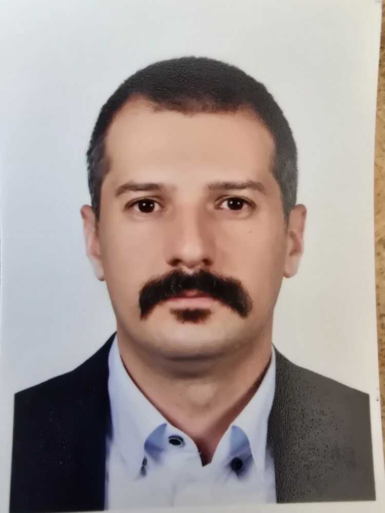 روزبه خاریزفر