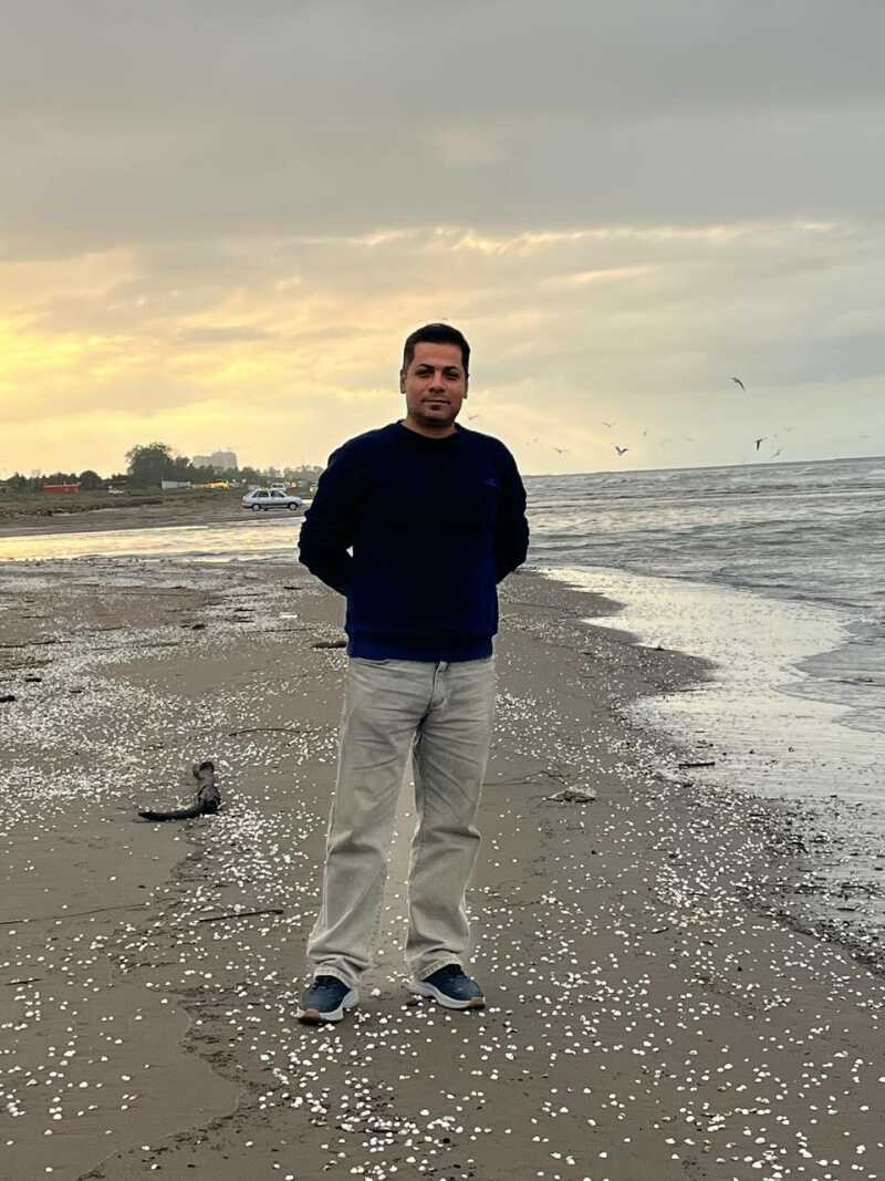 کیوان دانش رو