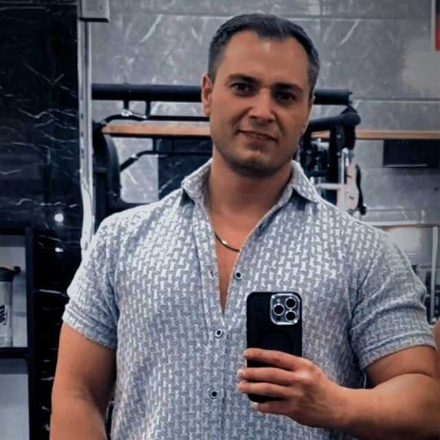 داریوش نصیری