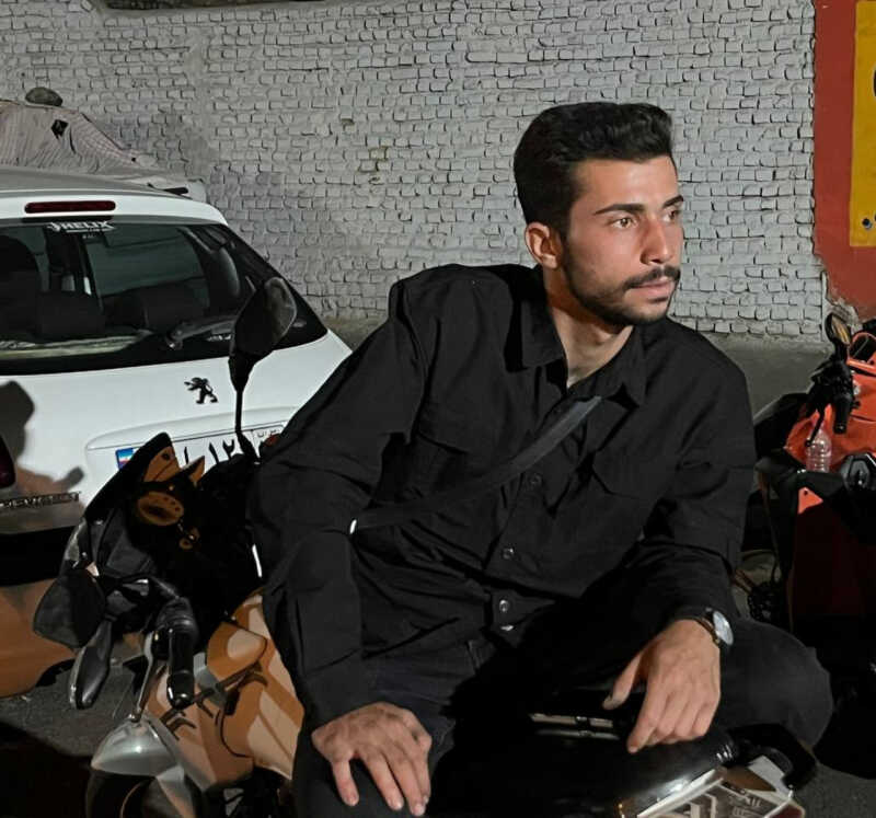 مهرداد حقی داریان