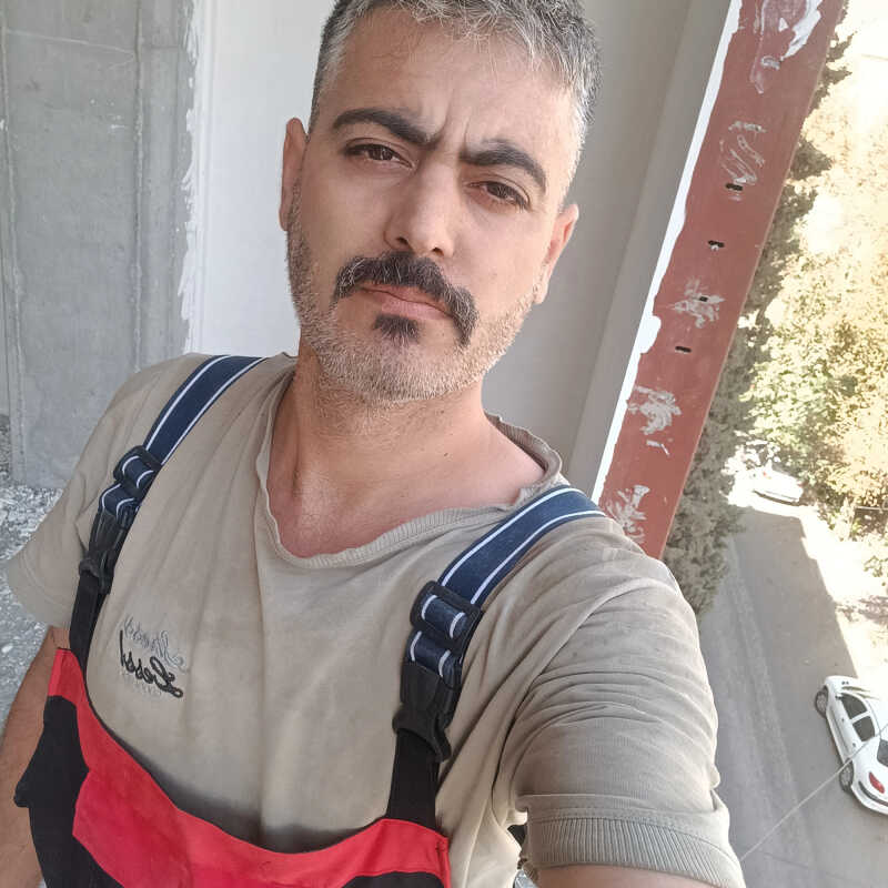 عباس قرباني