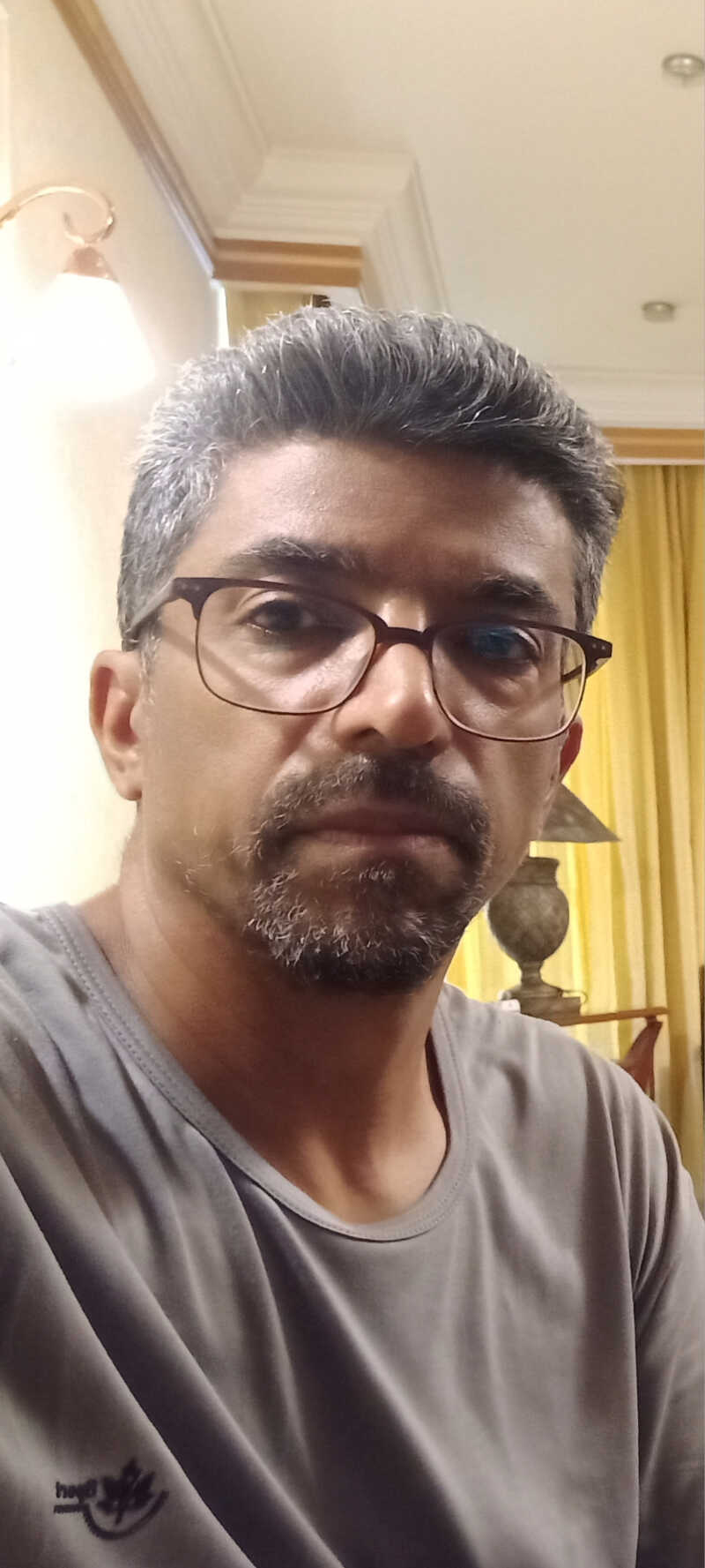 احسان تیموری