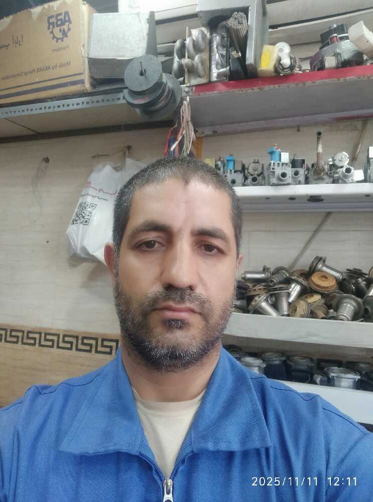 حسین احمدیان
