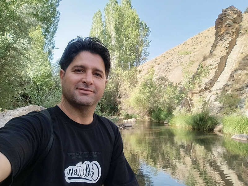 اکبر صمدی