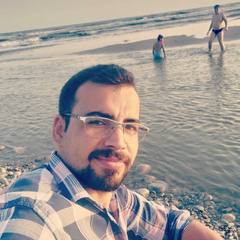 علی تقدسی شارک