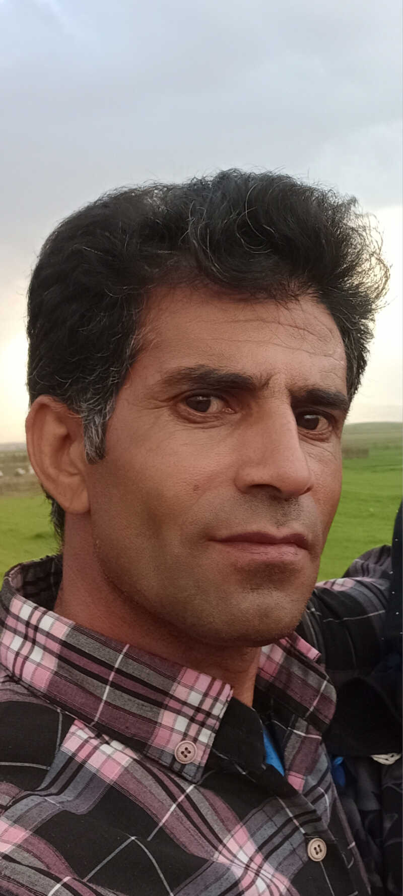 روح الله کرمی خاکی