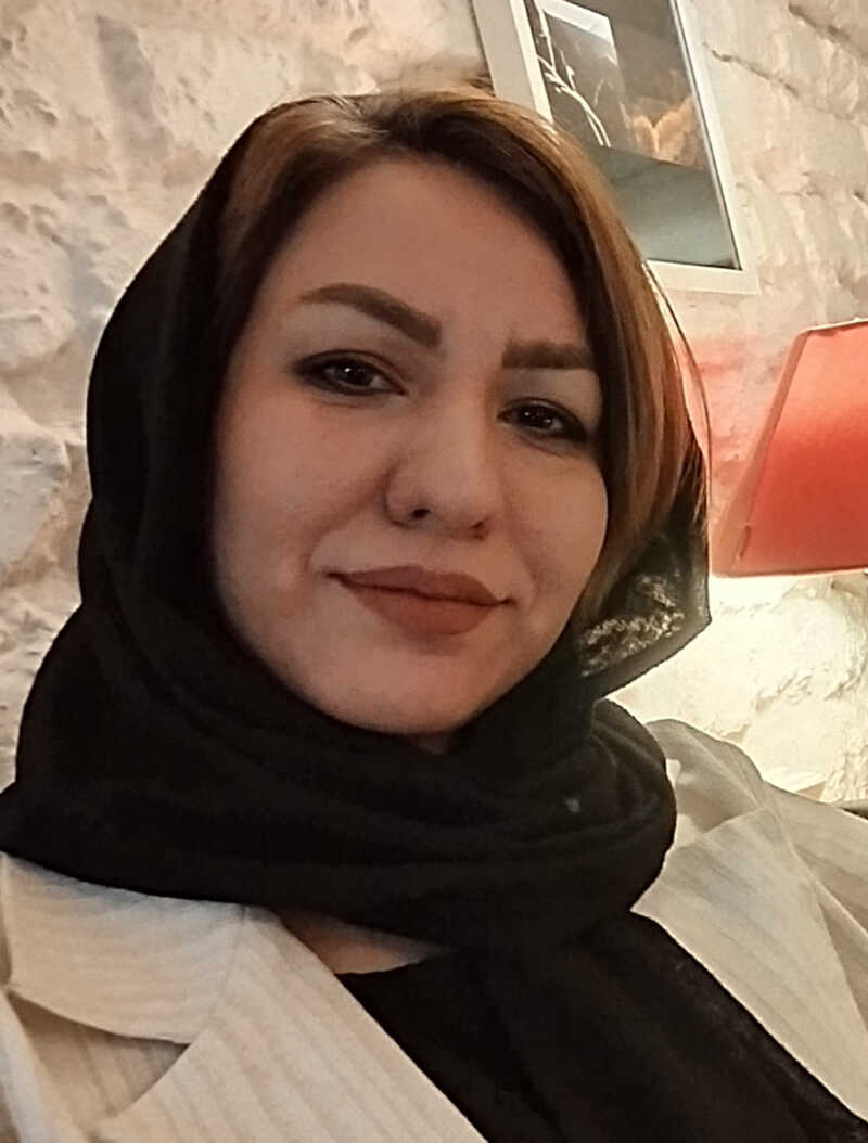 گلسرخ پورمهدی