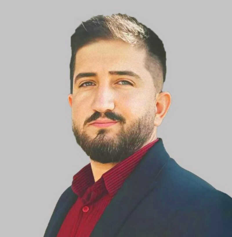 امیرحسین اکبری