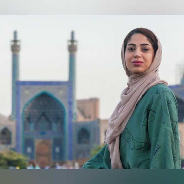 ندا علی بک