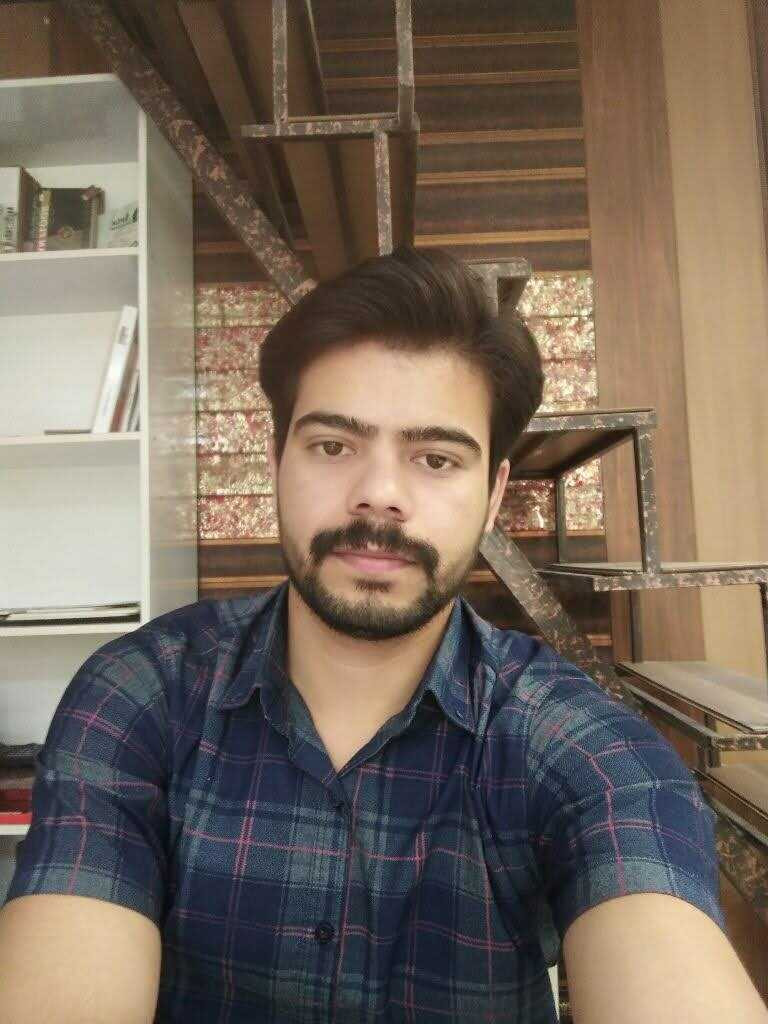 حسین لطیفی
