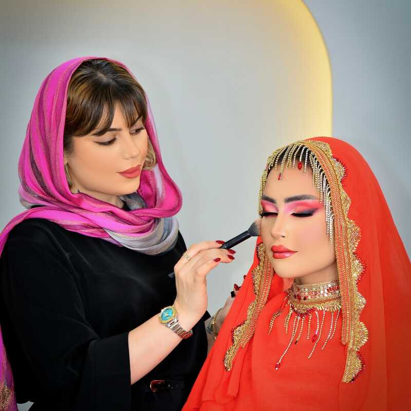 سارا آزادمنش