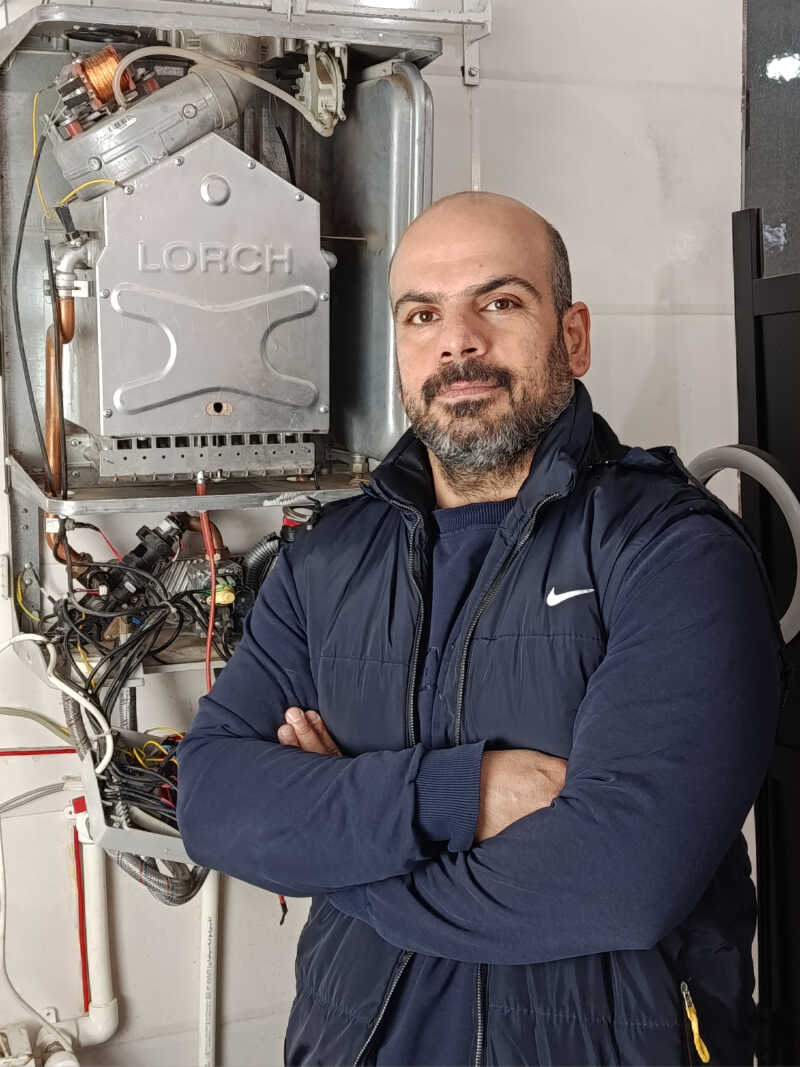 پیام پاشائی