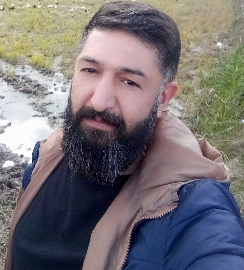 احسان برات زاده پوستچی