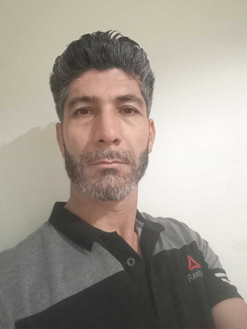 طاهر شاهمرادی
