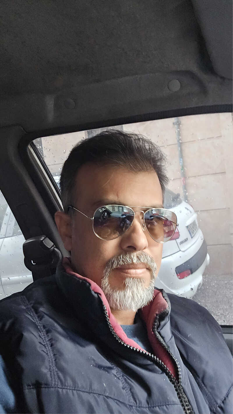 محسن عوض پور