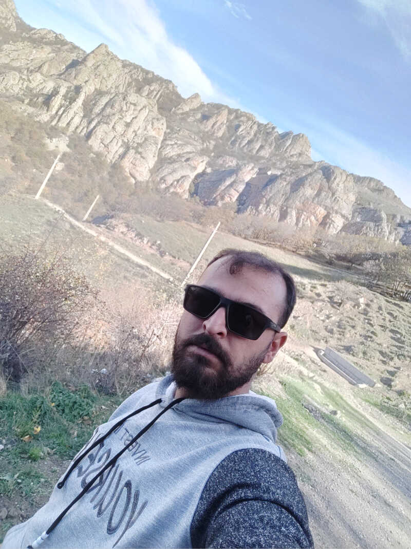 رضا محبت خالان