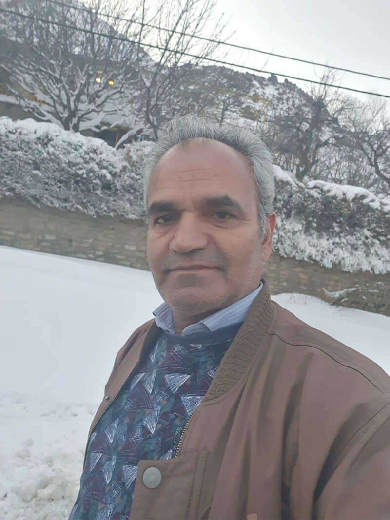 فرهاد امیری خواه