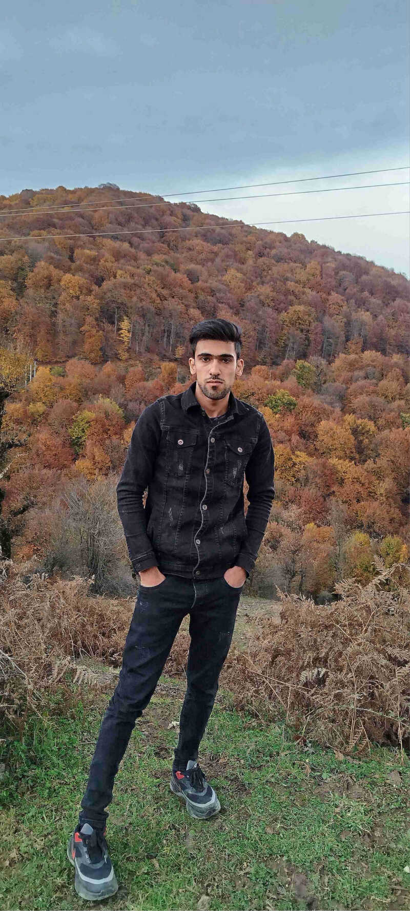 علیرضا برزگر