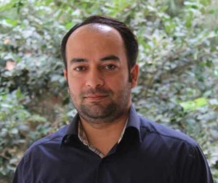 رضا آزادواری