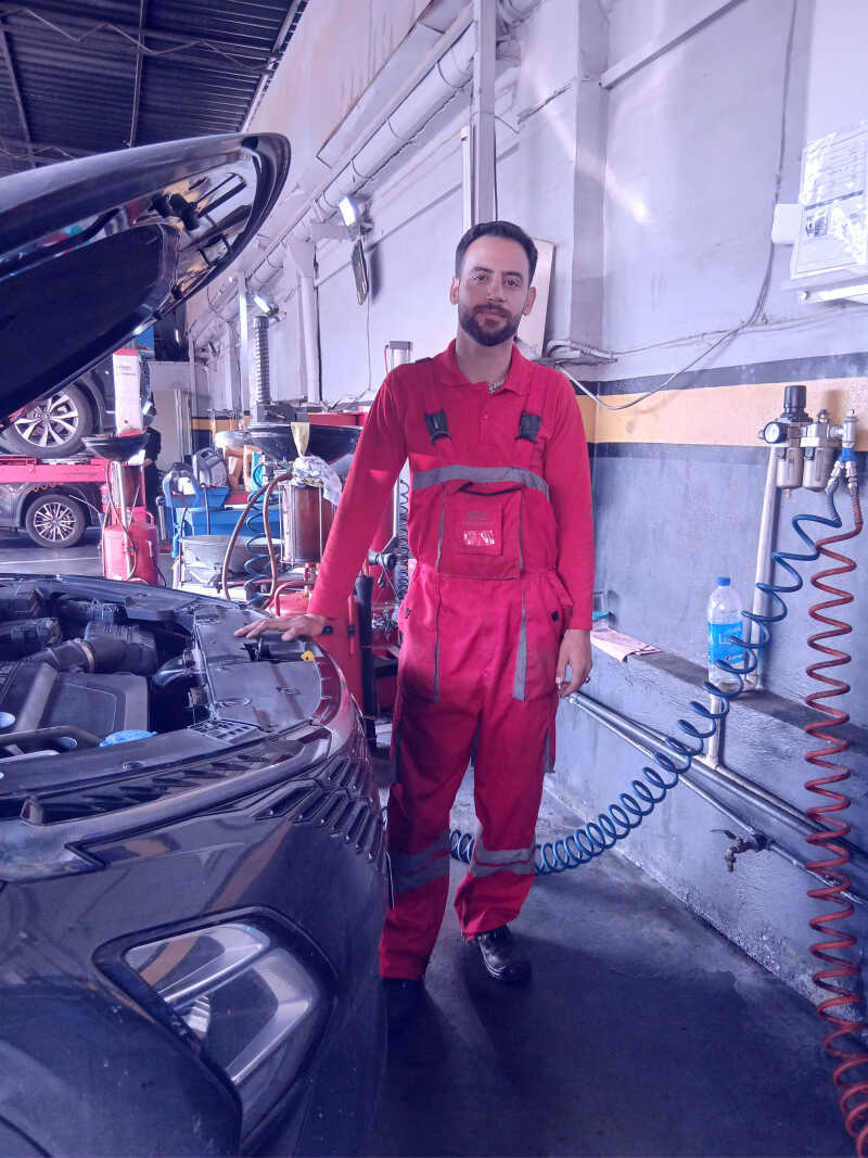 امیرحسین شاکری