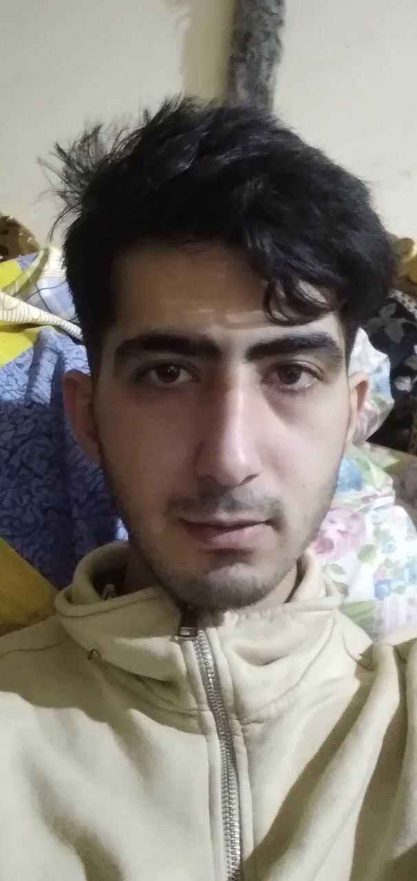 فاطمه گلبهاری