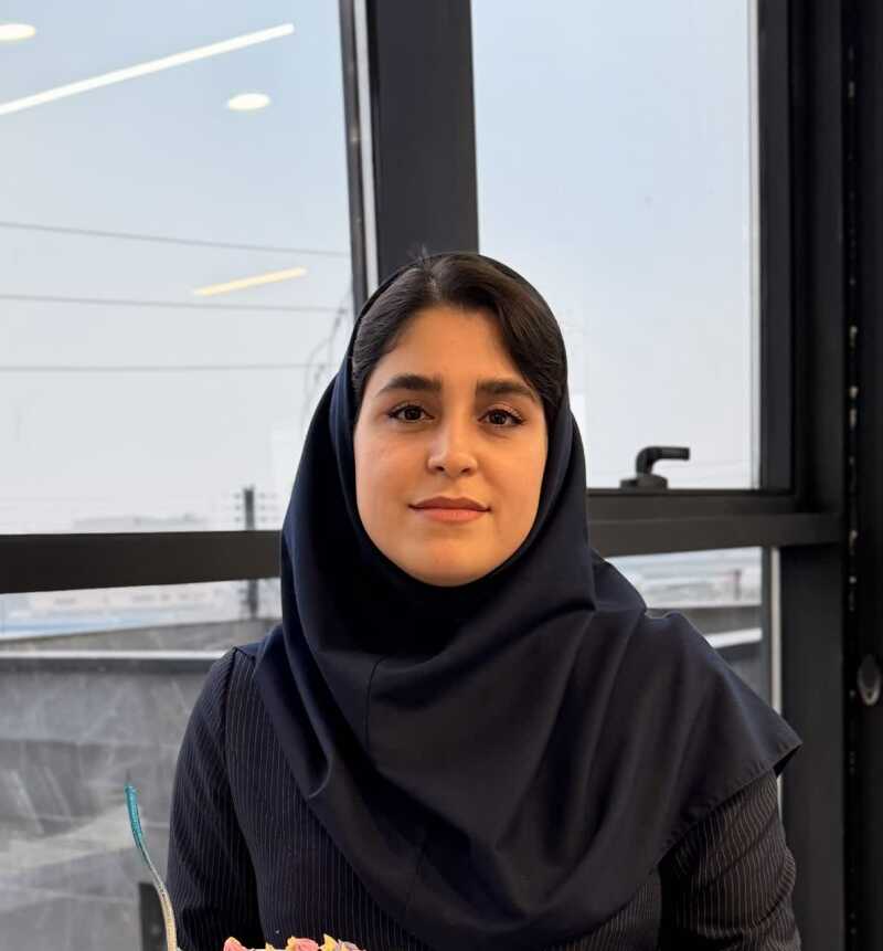 مینا دانشفر