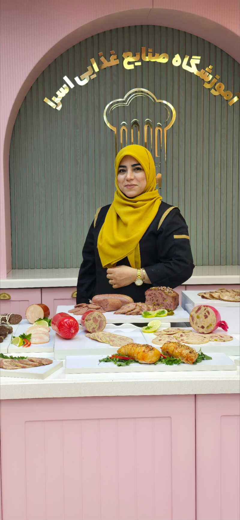 محدثه دهقانی