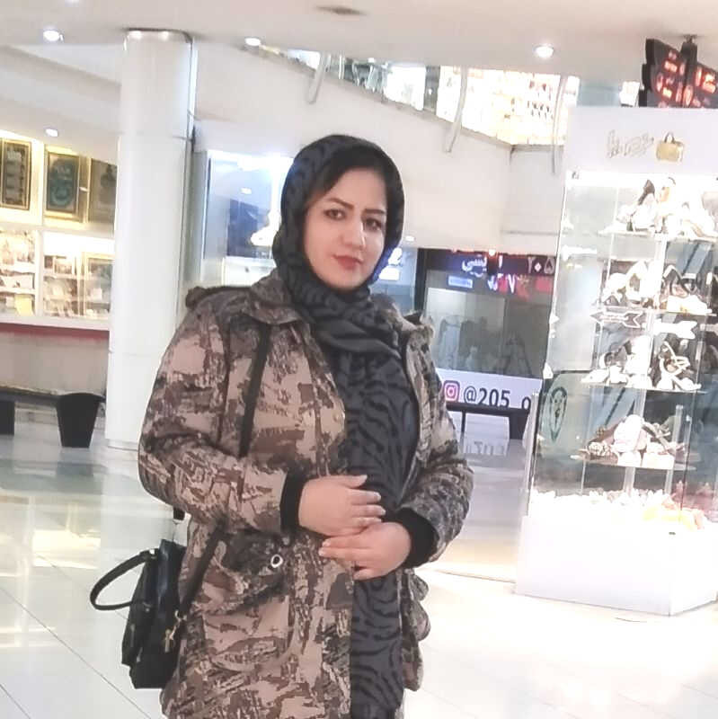 سمانه حقپناه