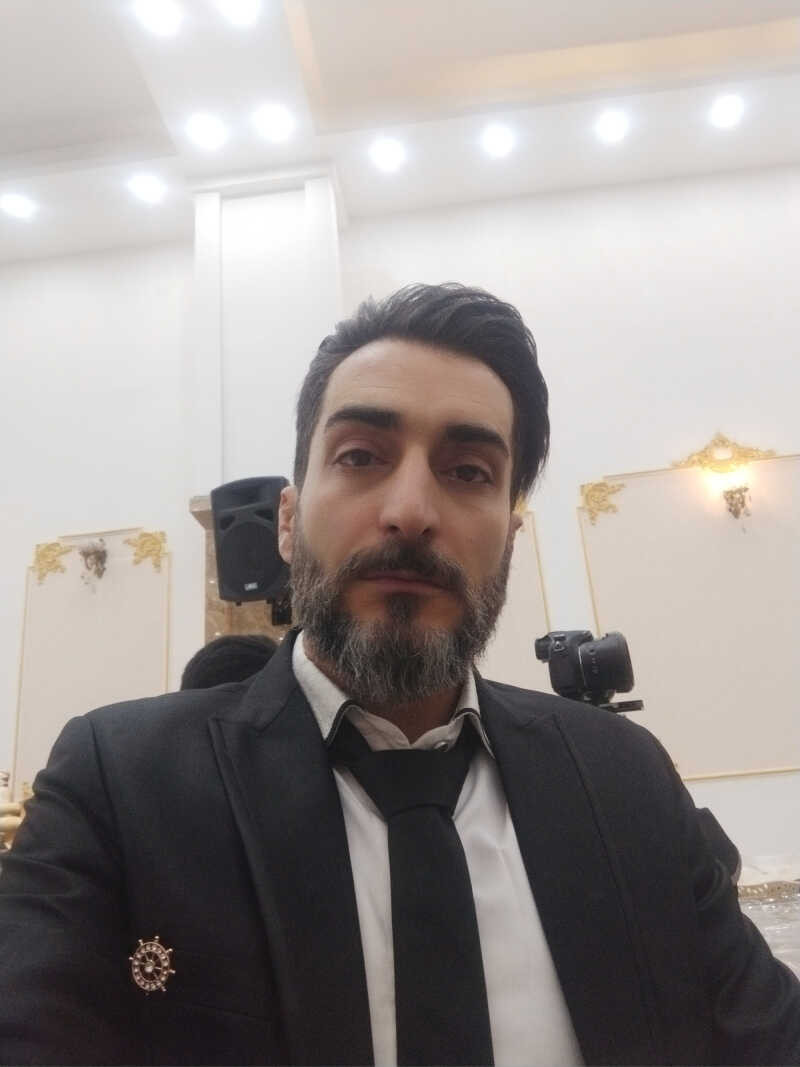 عباس دهقان