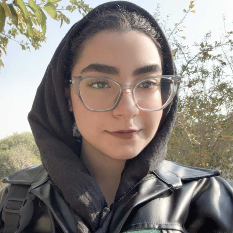 زهرا مطهری نژاد