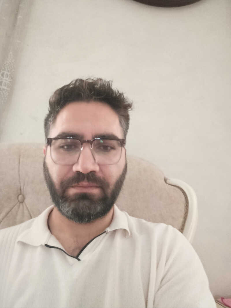 میثم اظهری لاهرودی